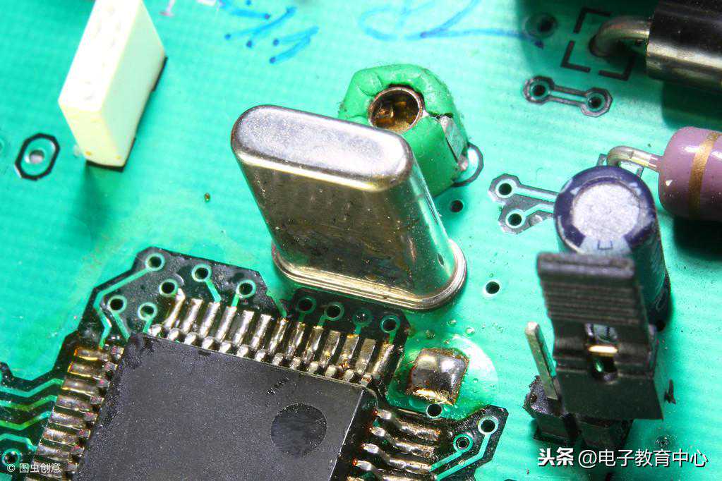 什么是多谐振荡器？多谐振荡器双闪灯电路仿真与分析