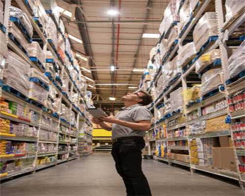 “数据+”——乘“云”而上，加“数”发展