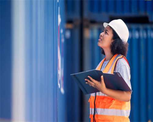 「专访」女权偶像光环下：尼日利亚作家阿迪契的四个关键词与一段对话